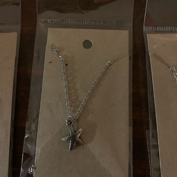 Silver Tone Beach Shell Starfish Sand Dollar Charm - Picture 3 of 8